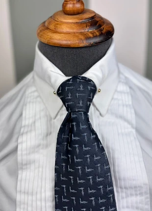 Cravate Vintage Chic Trussardi, marca: Trussardi, estado: Muy bueno, 15,00 €, 16,45 € Protección al comprador Pro incluida