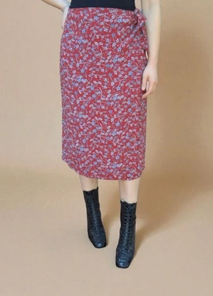 Jupe midi vintage porte feuille fleurs rouge viscose rentrée scolaire automne, marque: Vintage, état: Très bon état, taille: M / 38 / 10, 9,00 €, 10,15 € Protection acheteurs incluse