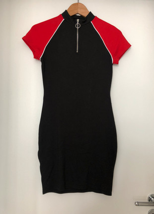 Robe H&M - Rouge et noire - Taille 38