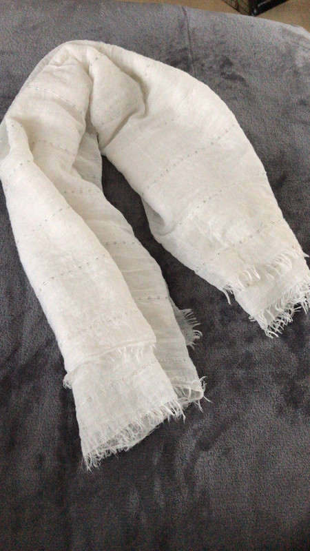 Foulard blanc / sequins  1