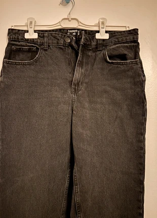 Jeans noir -coupe droite, marque: Kiabi, état: Neuf sans étiquette, taille: M / 38 / 10, 4,00 €, 4,90 € Protection acheteurs incluse