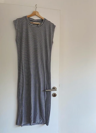 Streepjesjurk van Minimum, merk: MINIMUM, staat: Goed, maat: L / 40 / 12, € 8,00, € 9,10 inclusief Kopersbescherming