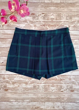 Short de cuadros de mujer, Mango. Short femme á carreaux, Mango , merk: Mango, staat: Heel goed, maat: XS / 34 / 6, € 6,90, € 7,95 inclusief Kopersbescherming