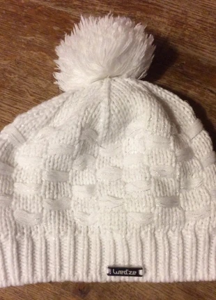 Bonnet avec pompon 🍁, marke: Decathlon, zustand: Sehr gut, 4,00 €, 4,90 € inklusive Vinted-Käuferschutz