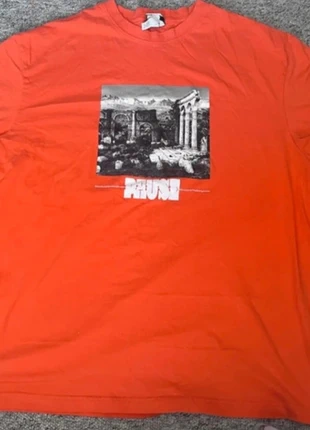 Men’s orange dress shirt with printed image in front, brand: H&M, condition: Very good, size: XL, £3.50, £4.38 includes Buyer Protection