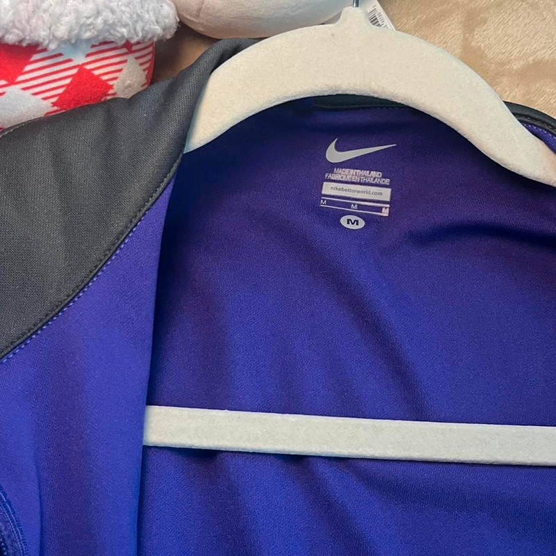 purple nike jacket 3