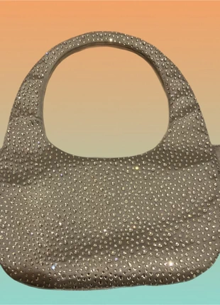 Showstopping Silver Bag, marque: Mascara London, état: Très bon état, 15,00 €, 16,45 € Protection acheteurs incluse