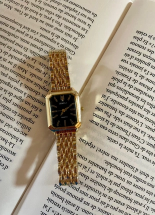 Montre à quartz pour femme noire et dorée, marque: Quartz, état: Neuf avec étiquette, taille: Taille unique, 10,00 €, 11,20 € Protection acheteurs incluse