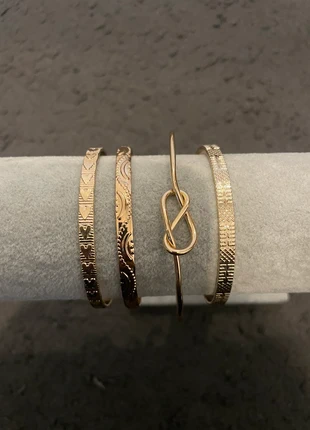 4 bracelets lot, état: Très bon état, 3,55 €, 4,43 € Protection acheteurs (Pro) incluse