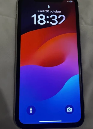 iPhone 11 Blanc 128 Go, merk: Apple, model: iPhone 11, staat: Heel goed, € 145,00, € 152,95 inclusief Kopersbescherming