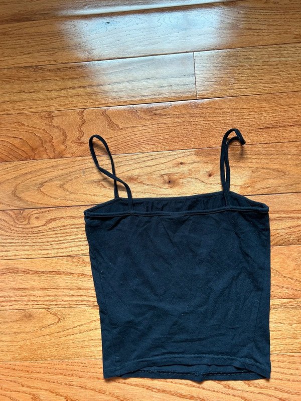 Cropped black cami 2