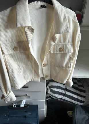 Cream corduroy jacket, brand: Shein, condition: Very good, size: XS / 34 / 6, €5.00, €5.95 includes Buyer Protection