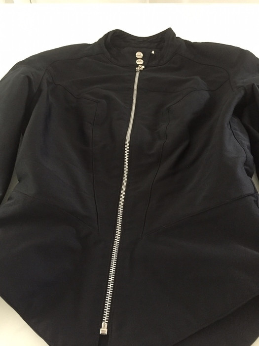 Veste cuir sans manche louis vuitton - Vinted