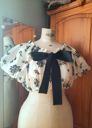 Gilet bolero à manches bouffantes velours, marque: COQUETTE, état: Très bon état, taille: S / 36 / 8, 20,00 €, 21,70 € Protection acheteurs incluse