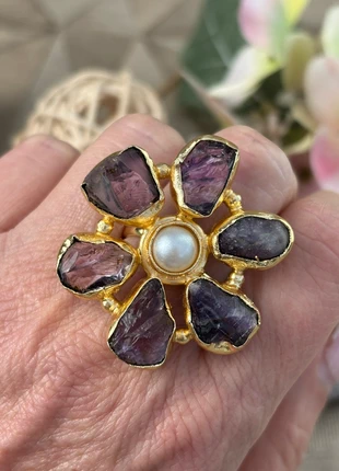 Superbe bague améthyste et perles . Belle transparence, état: Très bon état, taille: Ajustable, 16,00 €, 17,50 € Protection acheteurs (Pro) incluse