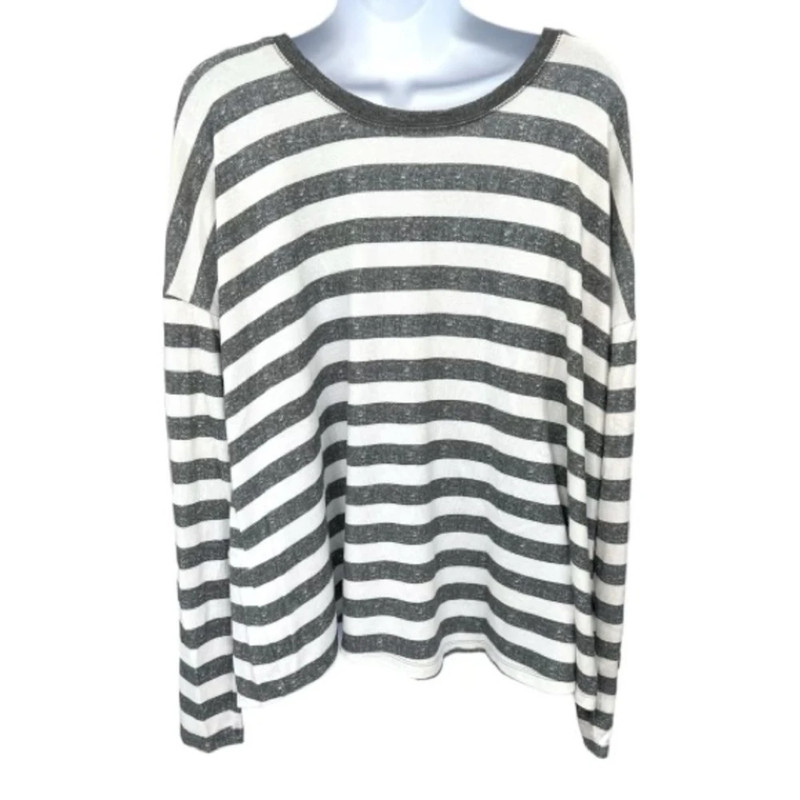 Lightweight Knit Top 2