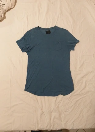 T-shit Guess Blue, brand: GUESS, condizioni: Buone, taglia: S, €12.00, €13.30 include la Protezione acquisti