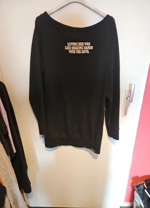 Killstar trui maat S, merk: Killstar, staat: Heel goed, maat: S / 36 / 8, € 8,00, € 9,10 inclusief Kopersbescherming