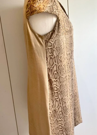 Beige kleedje Rinascimento, merk: Rinascimento, staat: Heel goed, maat: L / 40 / 12, € 21,00, € 22,75 inclusief Kopersbescherming