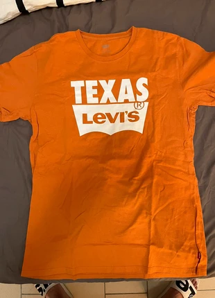 T-shirt levi’s, marke: Levi's, zustand: Sehr gut, größe: M, 10,00 €, 11,20 € inklusive Vinted-Käuferschutz