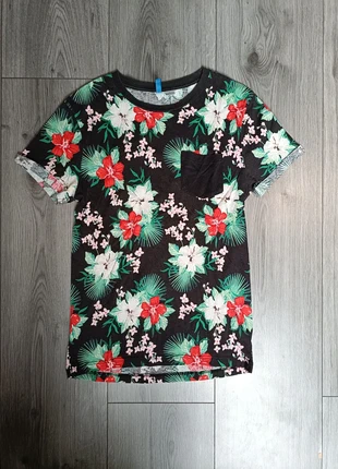 H&M Heren T-shirt met Tropische Bloemenprint - Maat S, merk: H&M, staat: Heel goed, maat: S, € 3,00, € 3,85 inclusief Kopersbescherming