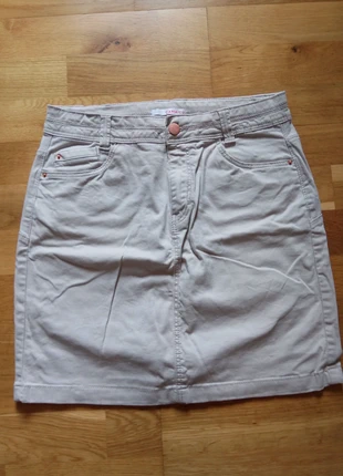 Jupe crème camaïeu taille 40, marke: Camaïeu, zustand: Neu, größe: L / 40 / 12, 4,00 €, 4,90 € inklusive Vinted-Käuferschutz