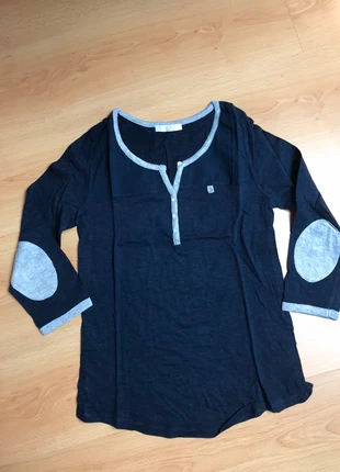 Blouse bleue et argentée Promod , marque: Promod, état: Très bon état, taille: S / 36 / 8, 7,00 €, 8,05 € Protection acheteurs incluse