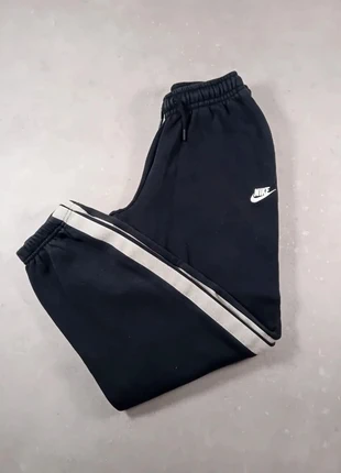 Jogging Nike noir logo brodé – Taille S – Très bon état, brand: Nike, condizioni: Ottime, taglia: S, €16.00, €17.50 include la Protezione acquisti