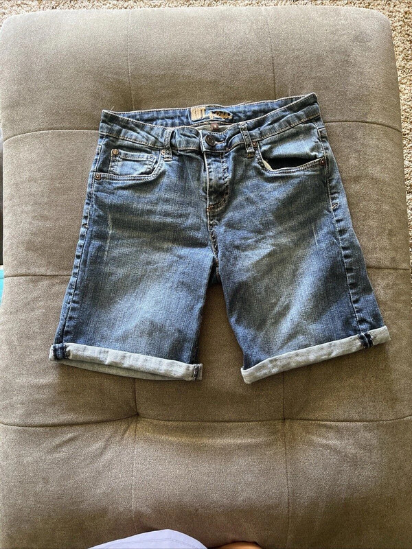 Kut From The Kloth Size 8 Distressed Size 8 Bermuda Jean Shorts 1