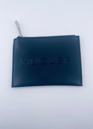 porte-monnaie Mugler 14x10cm, marke: Mugler, zustand: Neu, 6,00 €, 7,00 € inklusive Vinted-Käuferschutz