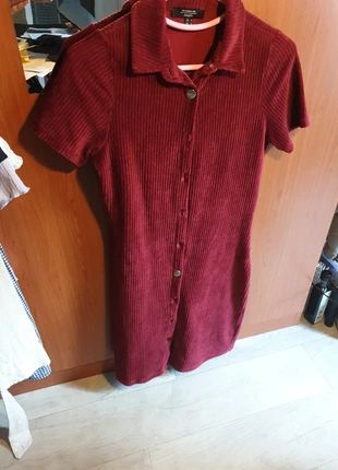 Robe moulante velours côtelé bordeaux, merk: Jennyfer, staat: Heel goed, maat: S / 36 / 8, € 5,00, € 5,95 inclusief Kopersbescherming