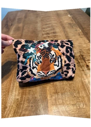Wow tijger make-uptasje met bloemenprint, merk: Luxe, staat: Nieuw met prijskaartje, € 7,50, € 8,58 inclusief Kopersbescherming