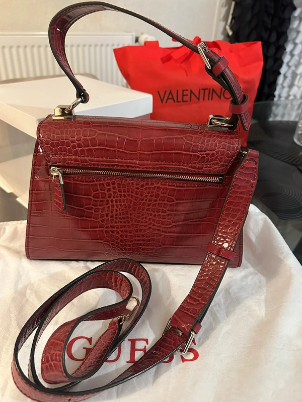 Sac guess 2024 rouge bordeaux