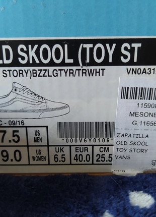 Toy story vans mens 2025 size 10