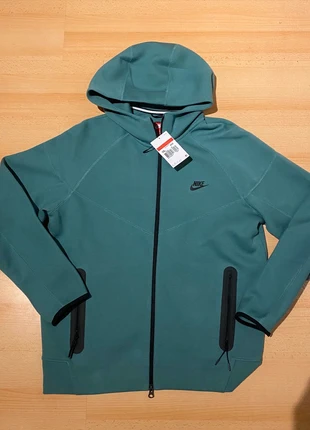 Gilet nike tech fleece, marque: Nike, état: Neuf avec étiquette, taille: L, 84,95 €, 89,90 € Protection acheteurs incluse