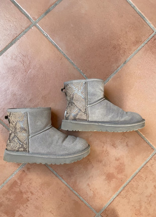 Ugg classic mini metallic 2025 snake