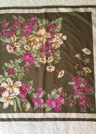 Foulard kaki fleurs rose , brand: Vintage, condition: Very good, €2.00, €2.80 includes Buyer Protection