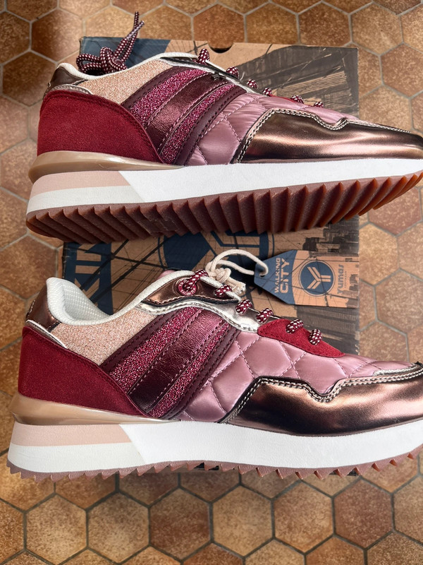 Très belles baskets femme 36 yumas - photo numéro 3