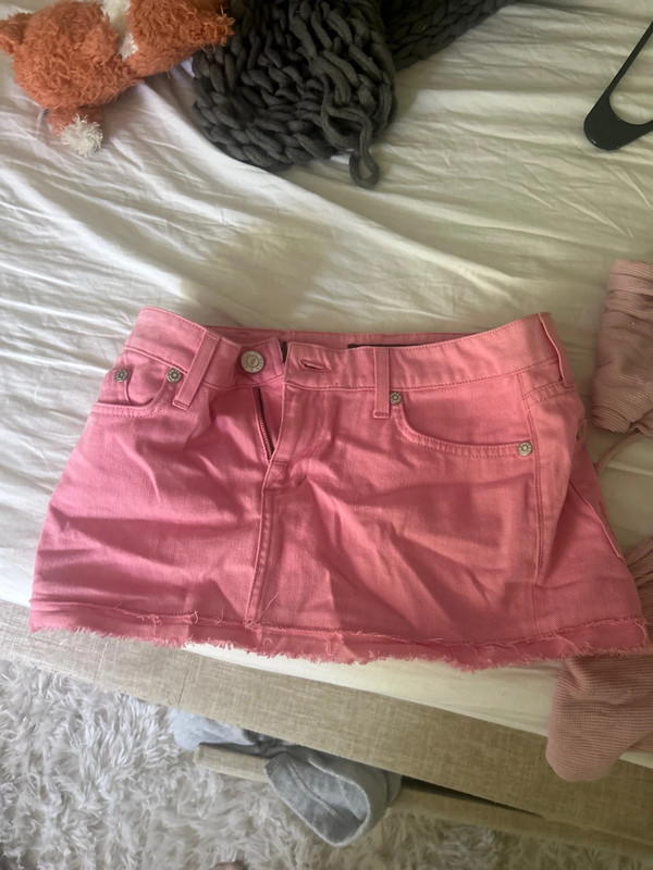 Pink Y2K skirt 1