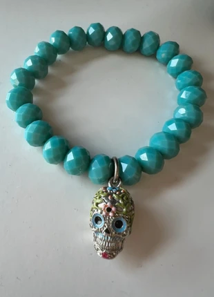 Turquoise beaded necklace with skull charm, brand: NO LABEL, condition: New without tags, £12.00, £13.30 includes Buyer Protection