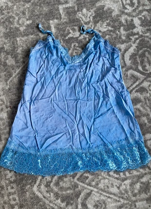 Topje blauw, staat: Goed, maat: M / 38 / 10, € 2,00, € 2,80 inclusief Kopersbescherming