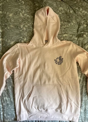 Rose American Today x Keith Haring Hoodie, marke: America Today, zustand: Sehr gut, größe: XL, 9,00 €, 10,15 € inklusive Vinted-Käuferschutz