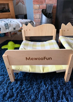Cat bed, brand: mewoofun, condition: Good, £10.00, £11.20 includes Buyer Protection