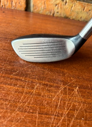 Híbrido 18 grados Wishon Golf, marca: Wishon Golf, estado: Muy bueno, 20,00 €, 21,70 € Protección al comprador incluida