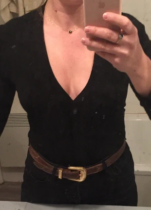 Haut noir décolleté en V noir, merk: Etam, staat: Heel goed, maat: M / 38 / 10, € 4,90, € 5,85 inclusief Kopersbescherming