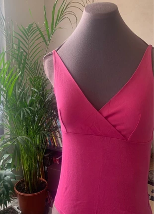 Top rose décolleté Ici et maintenant, merk: ici et maintenant, staat: Goed, maat: S / 36 / 8, € 1,00, € 1,75 inclusief Kopersbescherming