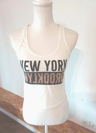 Très beau crop top blanc avec inscriptions, brand: Jennyfer, condition: Very good, size: S / 36 / 8, €2.00, €2.80 includes Buyer Protection