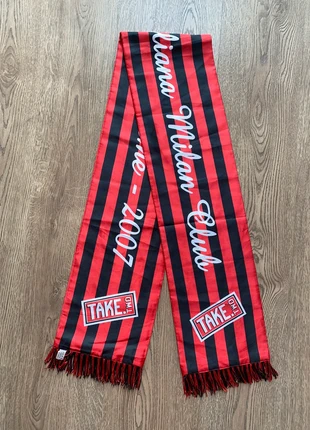 Écharpe du Milan AC, marque: AC Milan, état: Très bon état, 15,00 €, 16,45 € Protection acheteurs incluse
