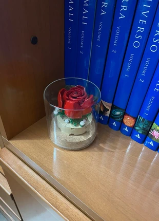 Lego rose 10328, merk: LEGO, staat: Nieuw zonder prijskaartje, maat: Universeel, € 20,00, € 21,70 inclusief Kopersbescherming