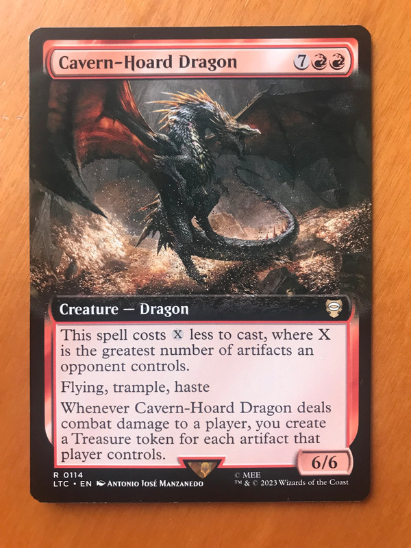 Cavern-Hoard Dragon Extended Art - Signore degli Anelli Commander Lord of the Rings - Magic MTG 1